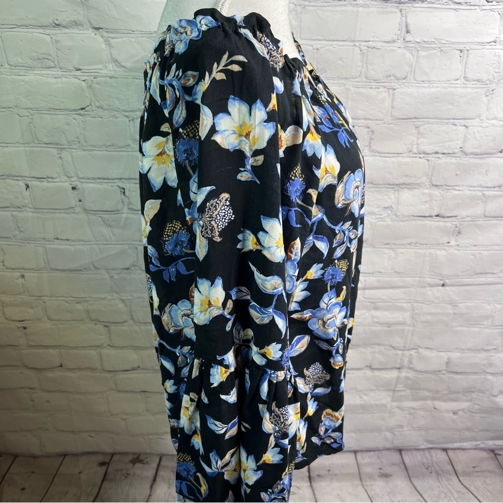White House Black Market Floral Blouse Top Medium - Picture 2 of 6